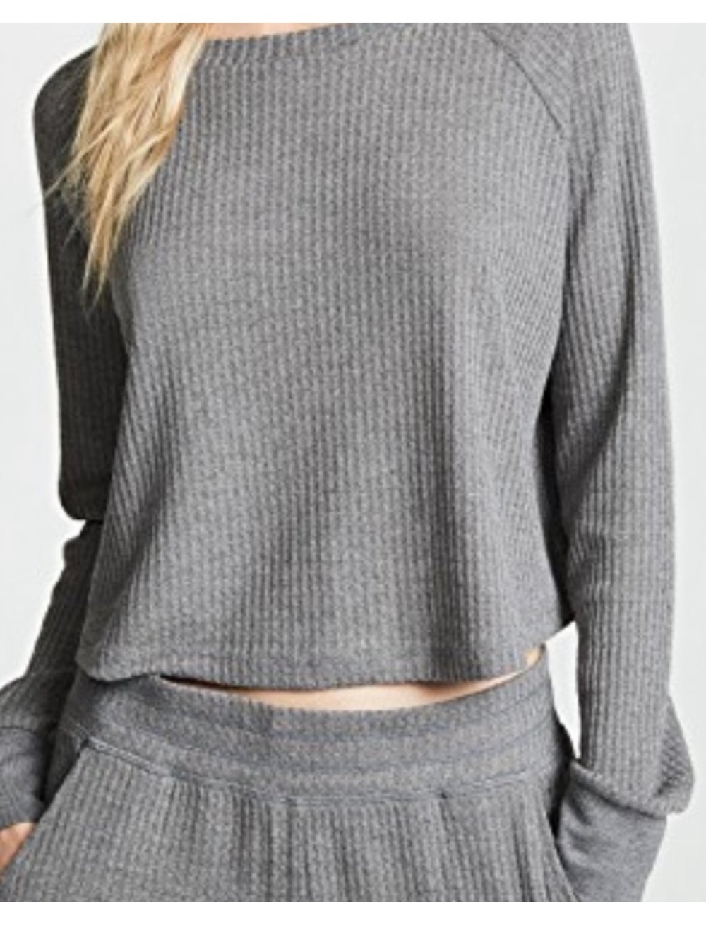 Like New Honeydew Heathered Gray Waffle Knit Top, Sz Medium